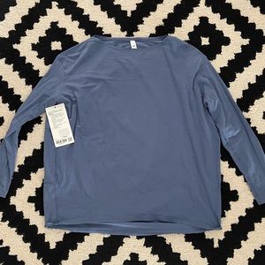 Lululemon back in action long sleeve